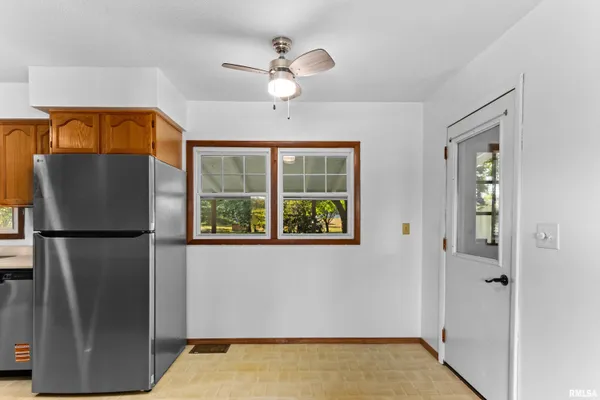 $200,000 | 1072 Joni Drive, Knoxville, IL 61448