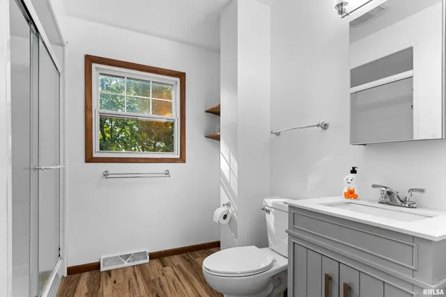 $220,000 | 1072 Joni Drive, Knoxville, IL 61448