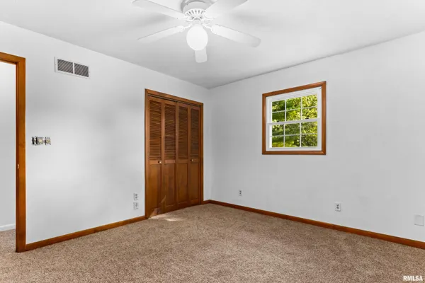 $200,000 | 1072 Joni Drive, Knoxville, IL 61448