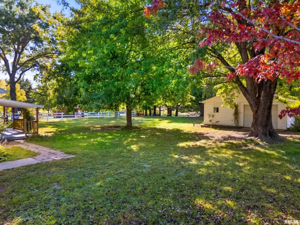 $200,000 | 1072 Joni Drive, Knoxville, IL 61448