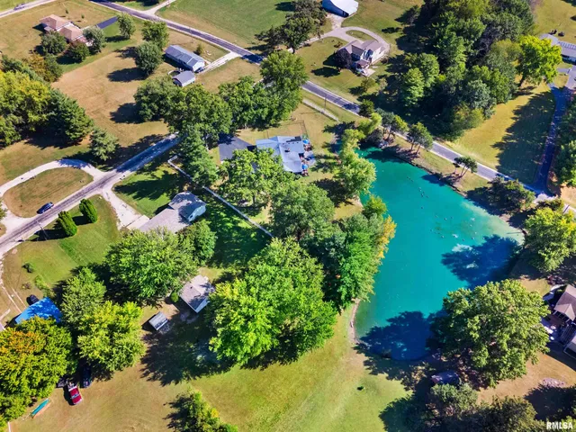 $220,000 | 1072 Joni Drive, Knoxville, IL 61448