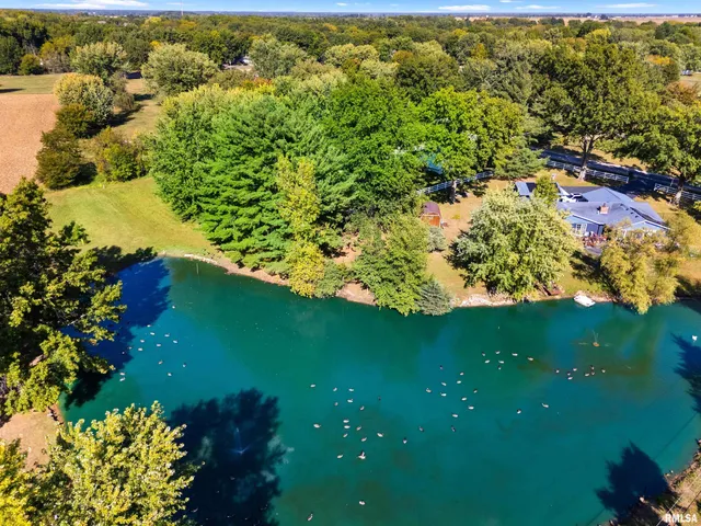 $220,000 | 1072 Joni Drive, Knoxville, IL 61448