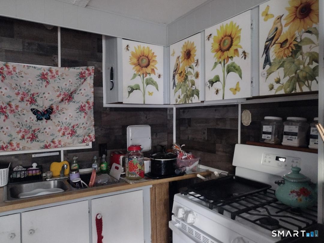 80 Sheldon Road Griswold, CT 06351 - Photo 25 of 33