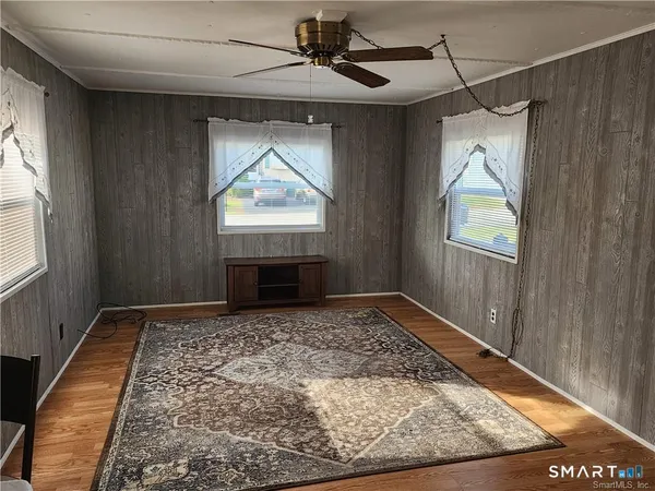 $48,900 | 80 Sheldon Road, Griswold, CT 06351