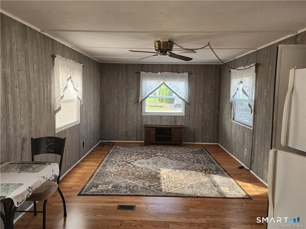 $48,900 | 80 Sheldon Road, Griswold, CT 06351
