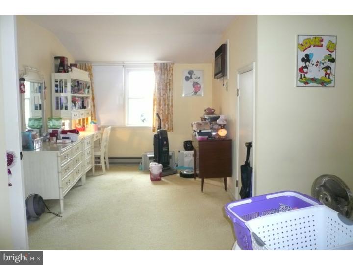 756 Dale Road Abington, PA 19006 - Photo 12 of 16 Bedroom 3