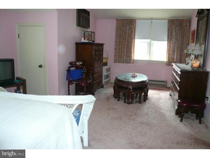 756 Dale Road Abington, PA 19006 - Photo 14 of 16 Bedroom - Main