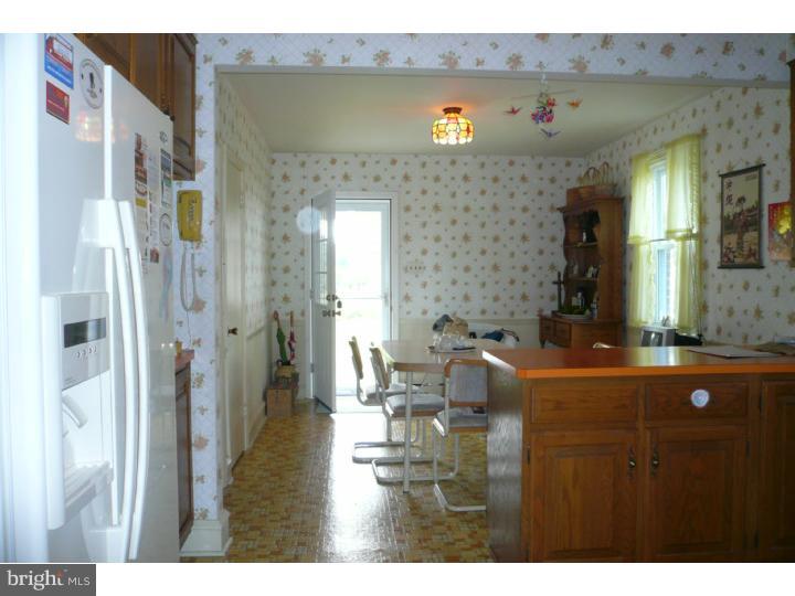 756 Dale Road Abington, PA 19006 - Photo 9 of 16 Kitchen