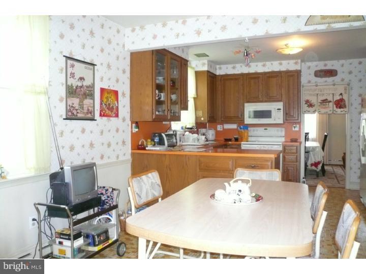 756 Dale Road Abington, PA 19006 - Photo 10 of 16 Kitchen