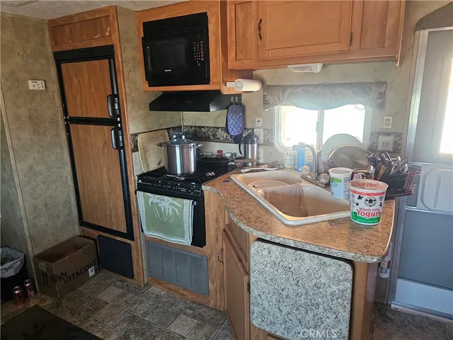 $175,000 | 36369 Tate Lane, Lucerne Valley, CA 92356