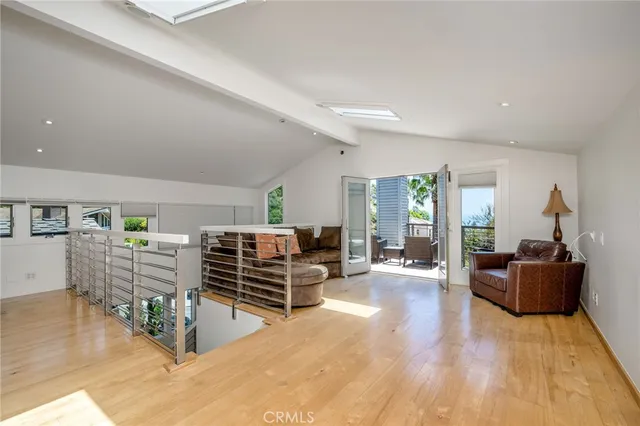 $3,695,000 | 426 Nyes Place, Laguna Beach, CA 92651