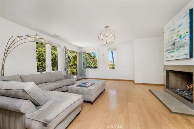$3,695,000 | 426 Nyes Place, Laguna Beach, CA 92651