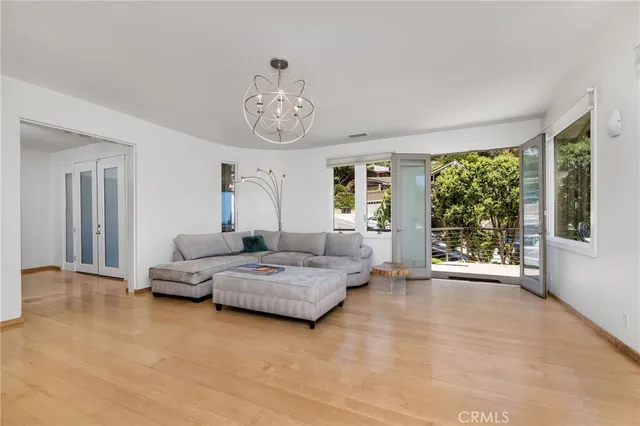 $3,695,000 | 426 Nyes Place, Laguna Beach, CA 92651