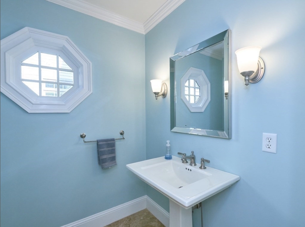 3 Maple Street, Unit 3 Medfield, MA 02052 - Photo 18 of 42