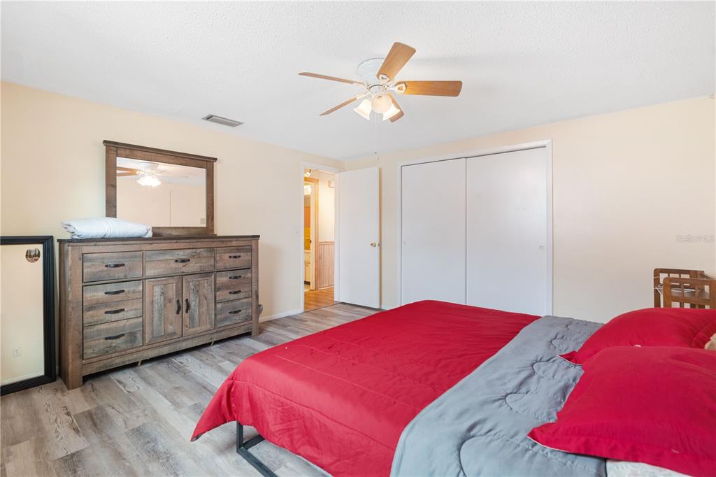 10736 Queens Road Port Richey, FL 34668 - Photo 17 of 27 Gallery Image 17