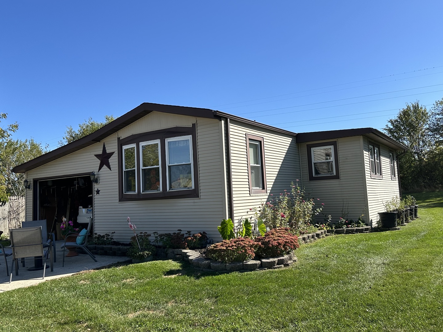 604 Tanglewood Road Matteson, IL 60443 - Photo 1 of 22 Gallery Image 1