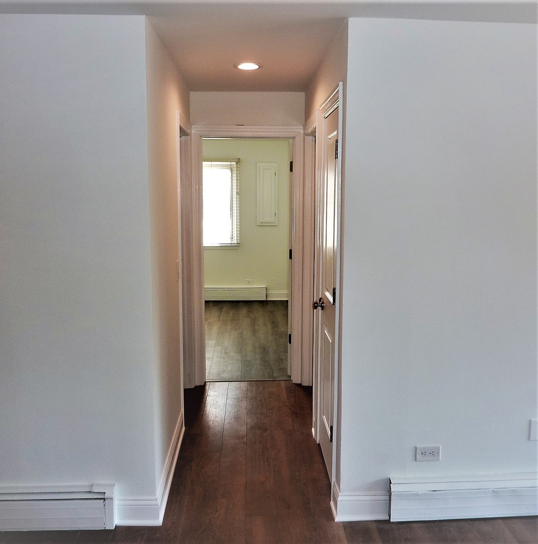 9-s220 S Frontage Road, Unit 210 Darien, IL 60527 - Photo 13 of 28