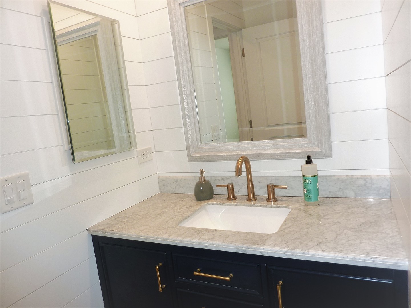 9-s220 S Frontage Road, Unit 210 Darien, IL 60527 - Photo 22 of 28