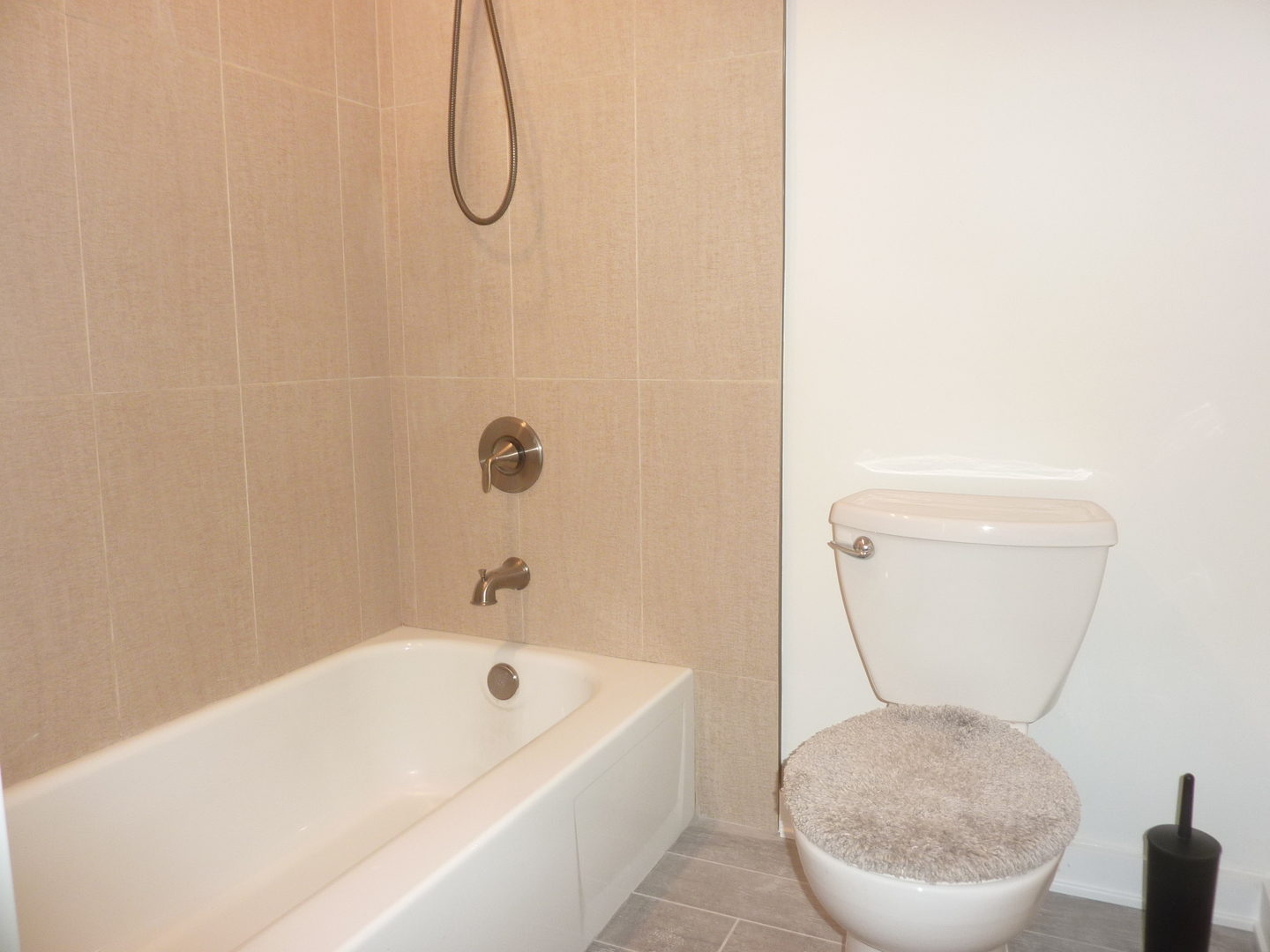 9-s220 S Frontage Road, Unit 210 Darien, IL 60527 - Photo 25 of 28