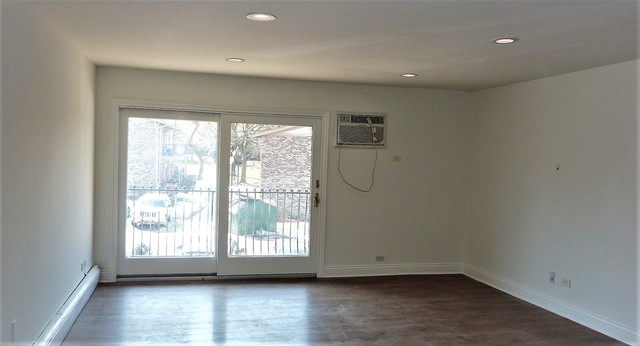 9-s220 S Frontage Road, Unit 210 Darien, IL 60527 - Photo 7 of 28