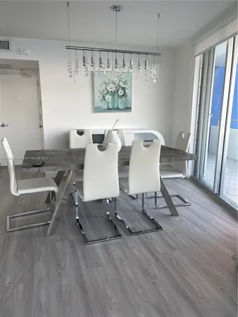 $6,500 | 5161 Collins Avenue, Unit 914, Miami Beach, FL 33140