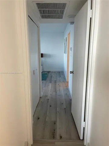 $7,500 | 5161 Collins Avenue, Unit 914, Miami Beach, FL 33140