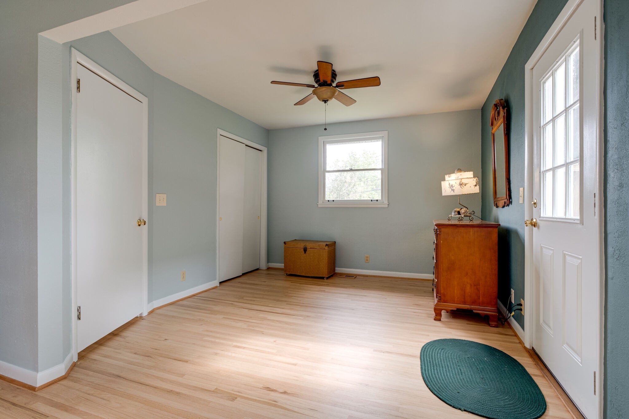 3021 Anderson Road Nashville, TN 37217 - Photo 16 of 27 a bedroom with bed and window