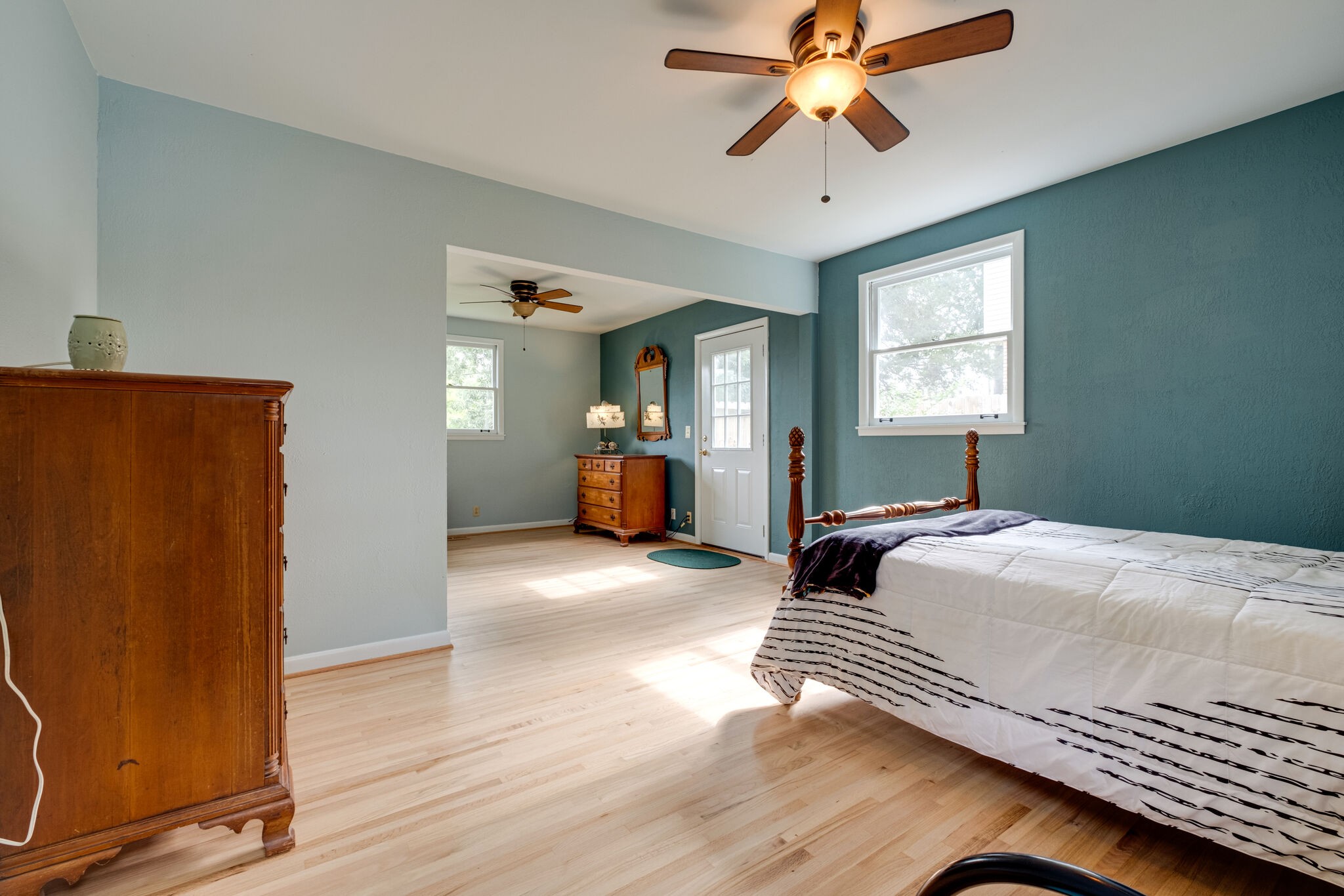 3021 Anderson Road Nashville, TN 37217 - Photo 17 of 27 a bedroom with a bed and window