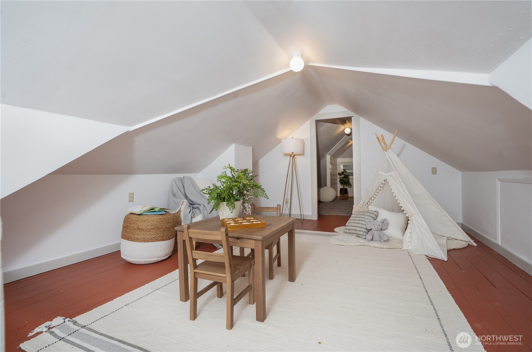 205 Brandywine Avenue DuPont, WA 98327 - Photo 24 of 38 a dining room with furniture and potted plants