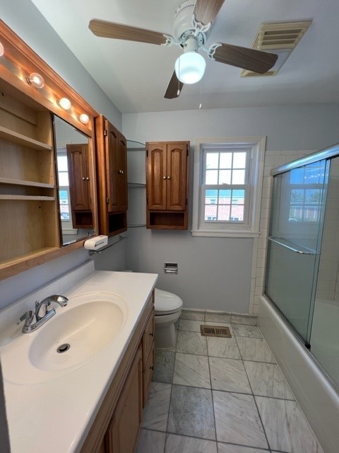 2156 Rugen Road, Unit D Glenview, IL 60026 - Photo 11 of 15 a bathroom with a sink and a mirror