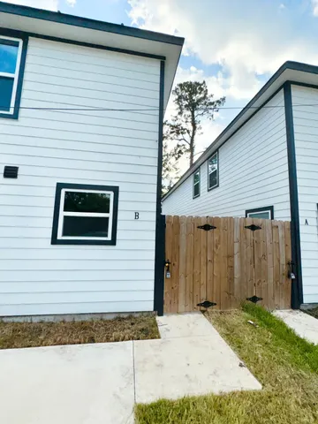 $1,800 | 8109 Denton Street, Houston, TX 77028