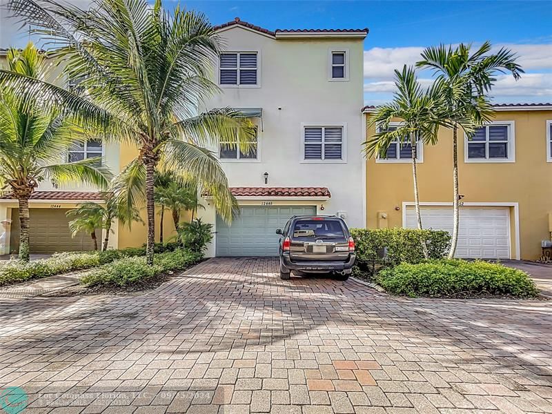 12448 Northwest 17th Mnr  