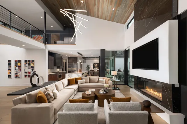 $3,599,750 | 10600 Holliday Farms Boulevard, Zionsville, IN 46077