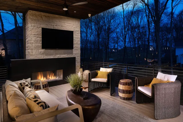 $3,599,750 | 10600 Holliday Farms Boulevard, Zionsville, IN 46077