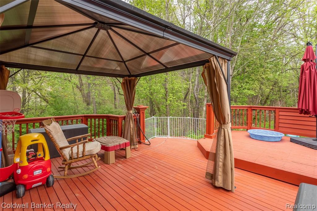 78 Eagle Ridge Road Lake Orion, MI 48360 - Photo 27 of 33