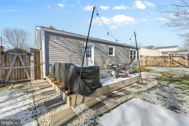 $379,900 | 2644 Cecil Drive, Chester, MD 21619