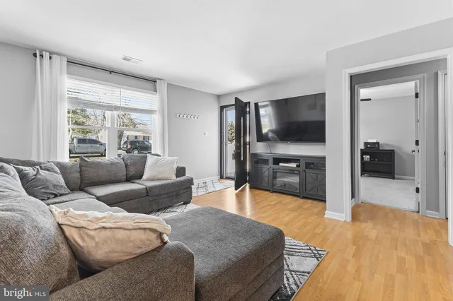 $379,900 | 2644 Cecil Drive, Chester, MD 21619