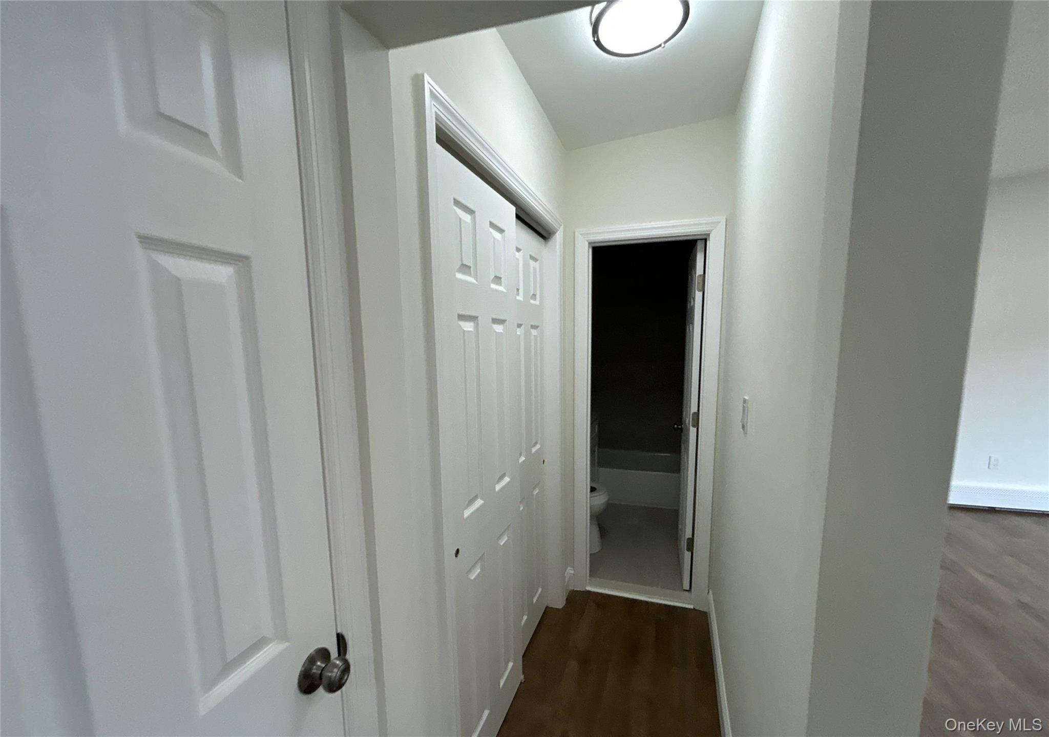 273 Newbridge Road, Unit D2 Levittown, NY 11756 - Photo 8 of 9