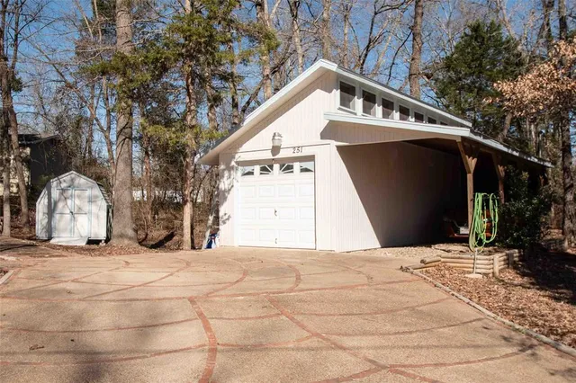 $159,900 | 251 East Sycamore Lane, Murchison, TX 75778