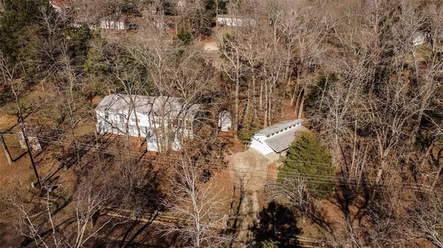 $159,900 | 251 East Sycamore Lane, Murchison, TX 75778