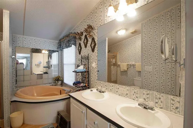 $159,900 | 251 East Sycamore Lane, Murchison, TX 75778