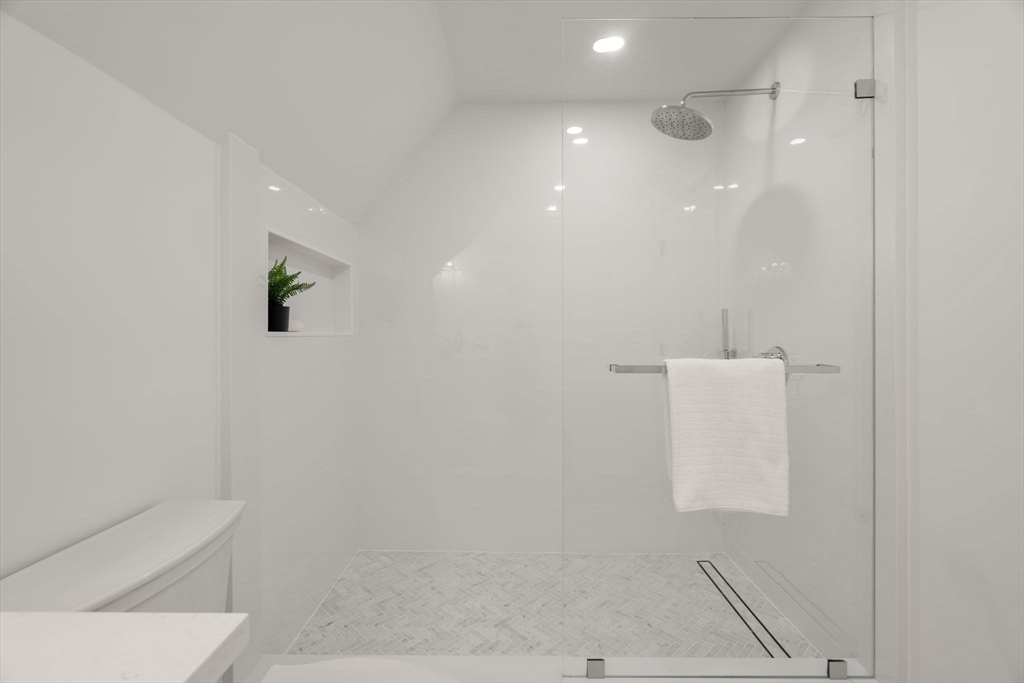 26 Adelaide Street, Unit 3 Boston, MA 02130 - Photo 12 of 21
