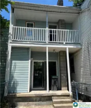 $1,200 | 230 West Arlington Street, Shenandoah, PA 17976