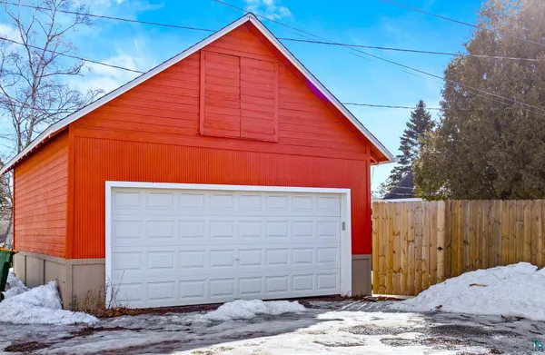 $344,900 | 621 9th Avenue, Two Harbors, MN 55616