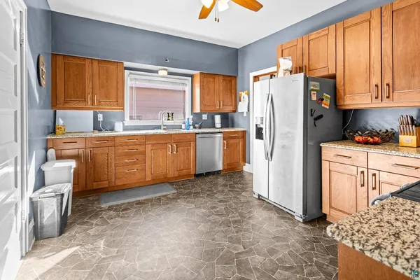 $344,900 | 621 9th Avenue, Two Harbors, MN 55616