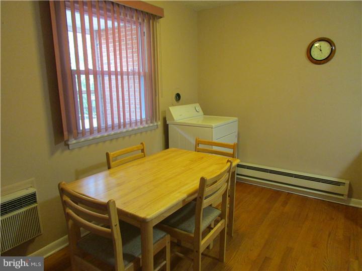 21 A Sunnybrook Road Stratford, NJ 08084 - Photo 8 of 18 Kitchen