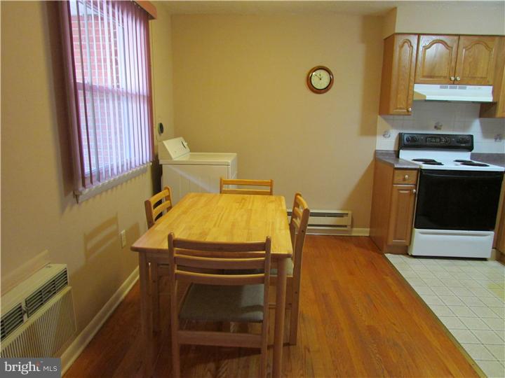 21 A Sunnybrook Road Stratford, NJ 08084 - Photo 9 of 18 Kitchen