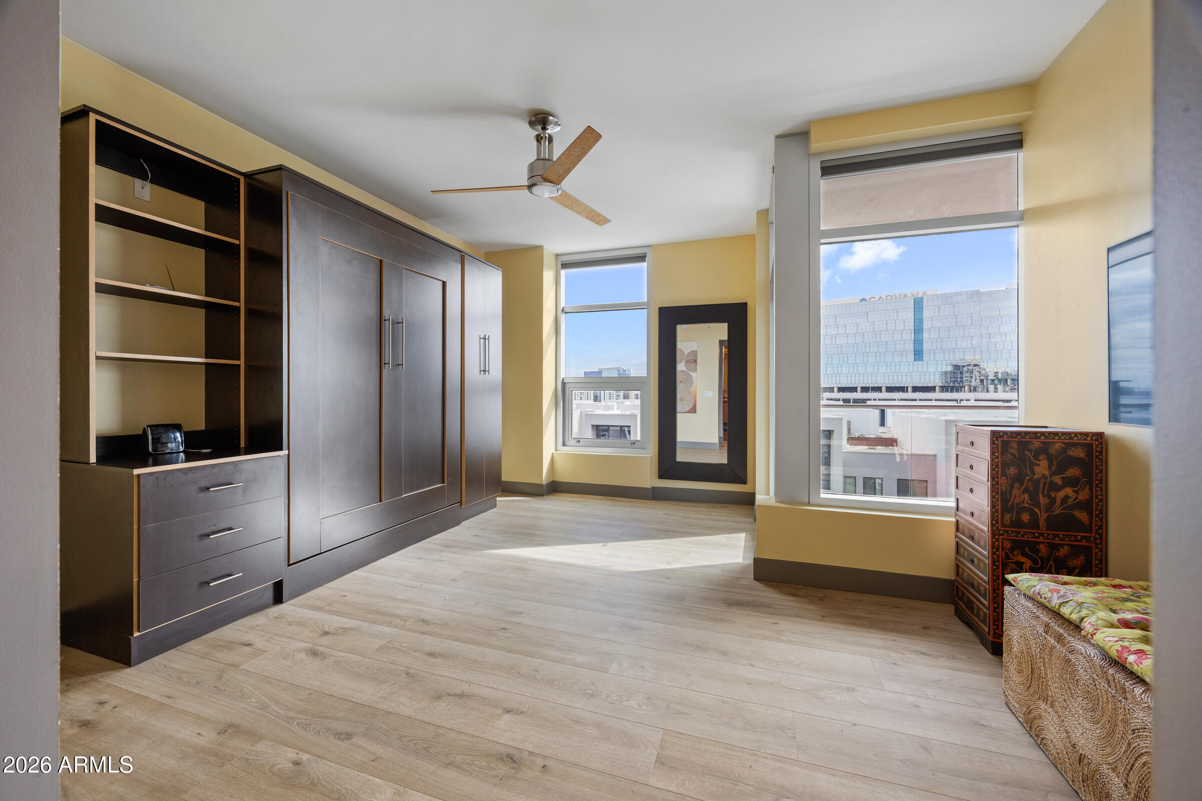 140 East Rio Salado Parkway, Unit 610 Tempe, AZ 85281 - Photo 20 of 57 a view of a kitchen with furniture and a kitchen