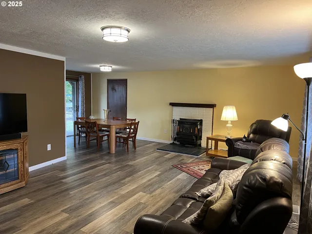 $386,500 | 955 Irvine Street West, The Dalles, OR 97058