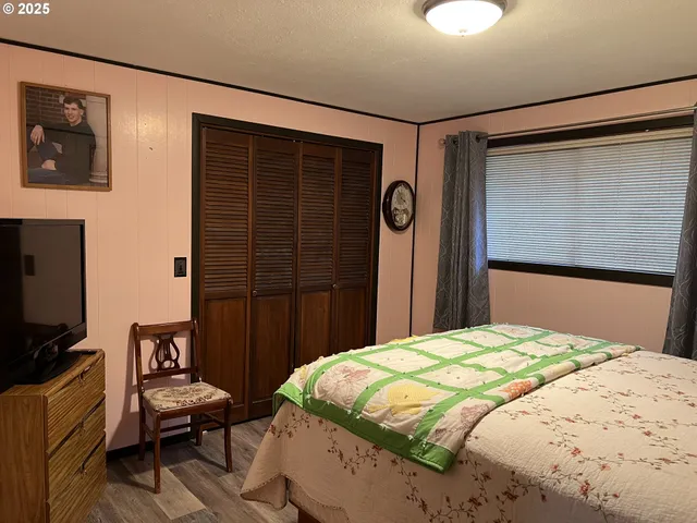 $386,500 | 955 Irvine Street West, The Dalles, OR 97058